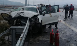 İzmir-İstanbul Otoyolu'nda feci kaza: 3 ağır yaralı