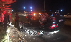 Turgutlu'da kamyon ile otomobil çarpıştı: 3 yaralı
