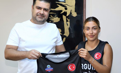Yıldız guard Turgutlu Belediyespor'da