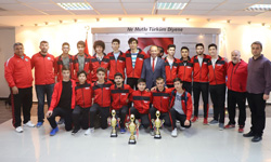 Turgutlu Belediyespor Erkek Voleybol Takımı 2. Ligde